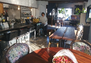 Cafe & Bar はなまい