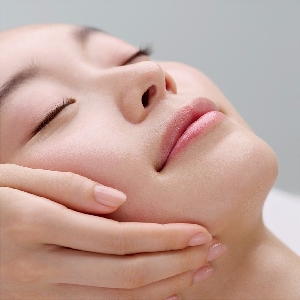 POLA三好ヶ丘駅前店